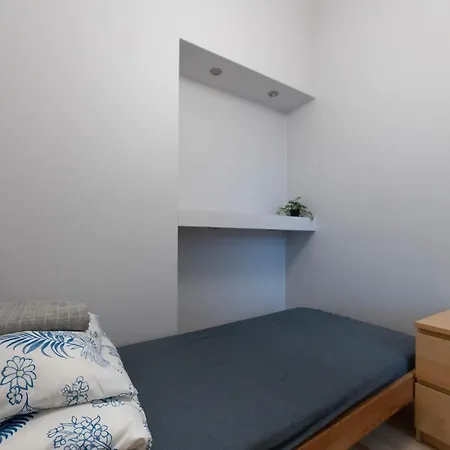 Piotrkowska-ll-70m Cosy&freeparking * Лодзь