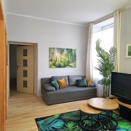 Piotrkowska-ll-70m Cosy&freeparking Апартаменти *