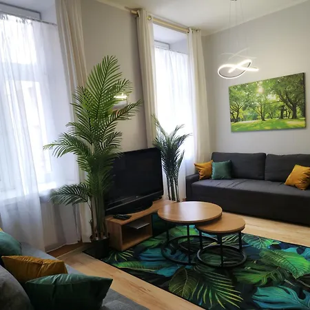Piotrkowska-ll-70m Cosy&freeparking شقة وودج