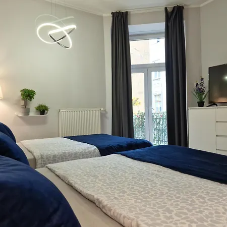 Piotrkowska-ll-70m Cosy&freeparking * وودج