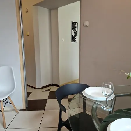 Piotrkowska-ll-70m Cosy&freeparking * وودج