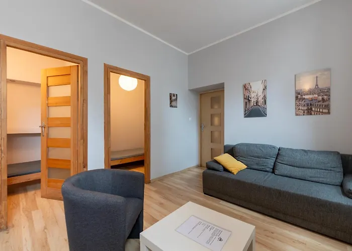 Lägenhet Piotrkowska-ll-70m Cosy&freeparking *